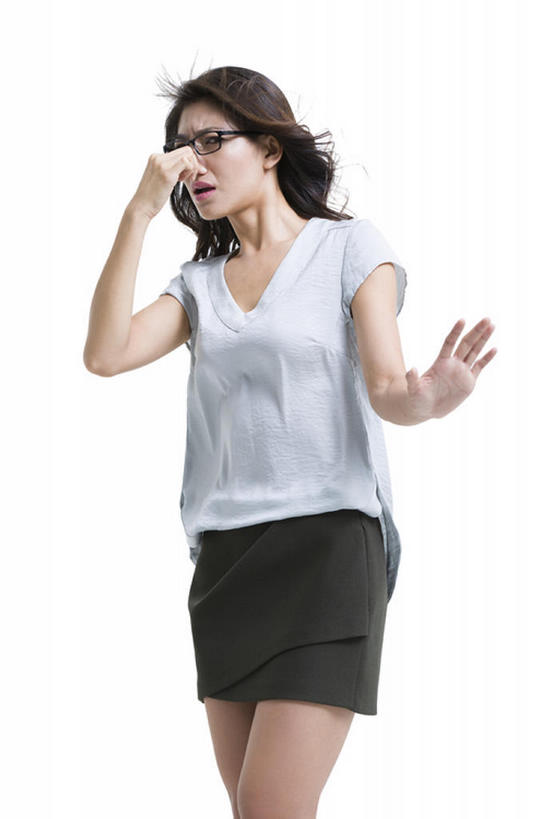 东方人,成年人,一个人,捏,竖图,留白,正面,拒绝,北京,中国,亚洲,仅一个年轻女性,仅一个女性,仅一个人,灰色背景,眼镜,警告,捏着,注视,休闲装,闻,观察,看,手势,站着,表情,皱眉,短袖,警示,斜视,摄影,观看,禁止,悲伤,厌恶,停止,提醒,察看,伤心,难过,关注,提示,限制,暂停,东亚,停滞,悲哀,哀痛,悲戚,悲痛,危险,年轻女性,女人,女性,亚洲人,中国人,年轻人,彩图,影棚拍摄,恶臭,打手势,bj175