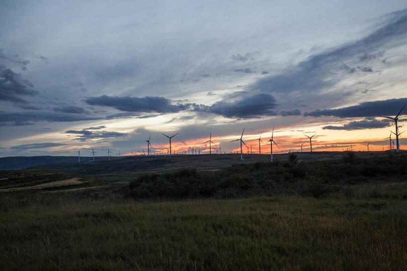 无人,横图,室外,旅游,度假,农业,风能,风力发电机,草原,美景,日落,风,风车,中国,亚洲,环保,电力,风力,地平线,景观,晚霞,霞光,云,落日,云层,娱乐,设备,绿色,风景,天空,自然,黄昏,享受,休闲,发电,机械,景色,彩霞,放松,工业,摄影,能源,宁静,资源,风力机,自然风光,动力设备,利用,低碳,东亚,替代能源,环境保护,内蒙古,涡轮,夕照,薄暮,风力发电,风力涡轮机,风轮机,夕阳,彩图,旅行,傍晚,斜阳,广角,bj175