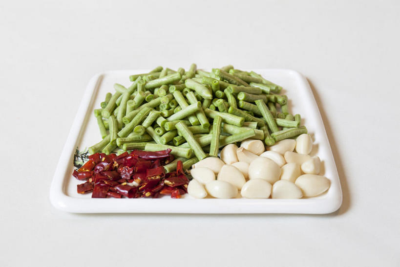 无人,横图,白色背景,蔬菜,静物,中国,亚洲,准备,材料,生食,食品,饮品,豆角,饮食,餐饮,食物,饮料,盘子,中国菜,摄影,膳食,可口,中国文化,东亚,健康食物,适口,红辣椒,大蒜,彩图,影棚拍摄,bj175