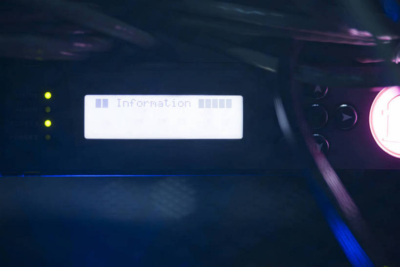 无人,横图,特写,通讯,安全,信心,显示器,互联网,技术,数据,科技,北京,中国,亚洲,连接,传输,科学,因特网,网络,网址,信息,标志,电缆,电器,配件,屏幕,器材,数字,文字,域名,指示灯,字符,联系,标识,显示屏,现代,工业,通信,创意,摄影,阿拉伯数字,保护,支撑,网线,部分,部件,电流,控制,工程,金属丝,操作,机房,液晶显示器,水晶头,地址,计算机设备,输出设备,东亚,控制面板,网络服务器,控制室,线缆,无线电技术,技能,机件,计算机,彩图,网络安全防护,工业机械,bj175