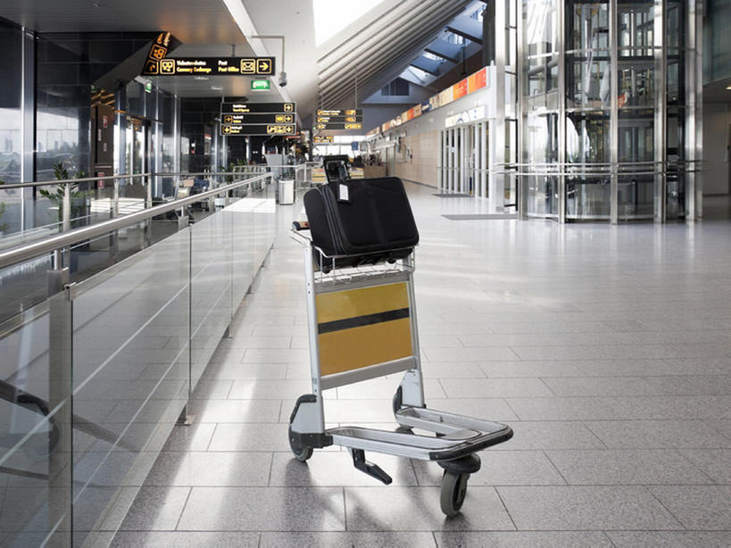 无人,机场,横图,旅游,度假,商务,欧洲,爱沙尼亚,公文包,马车,公共交通,容器,行李,运输,摄影,便利,塔林,彩图,旅行,bj175