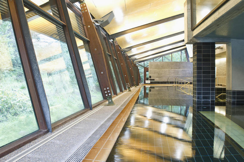 无人,横图,室内,按摩,美容,旅游,度假,温泉,浴室,护肤,反射,器材,球袋,现代,春天,保养,享受,休闲,健康,浴盆,放松,SPA水疗,保健,温泉浴场,摄影,养颜,巴斯,矿泉疗养地,彩图,旅行,水疗,当代,疗法,bj175