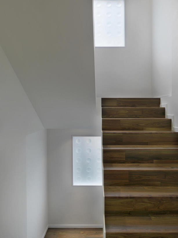 无人,家,竖图,室内,建材,地板,楼梯,装修,建筑,台湾,中国,亚洲,一排,整齐,木制,材料,木板,木材,房屋,公寓,地面,干净,现代,布置,木地板,台阶,木柴,排列,白色,摄影,建造,木料,生活方式,样板房,高雅,住房,风格,简单,队列,房地产,建筑材料,东亚,硬木,设计,彩图,新店区,当代,bj175