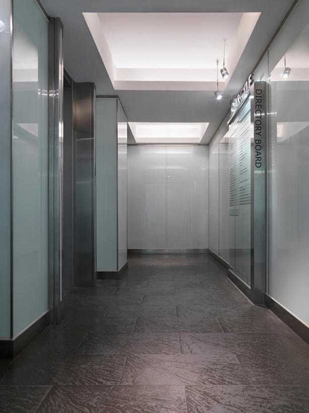 无人,办公室,竖图,室内,留白,商务,门,电梯,建筑,走廊,过道,门口,现代,建筑物,灯具,办公大楼,摄影,砖地,照亮,住房,风格,企业,公司,狭窄,设计,彩图,当代,bj175