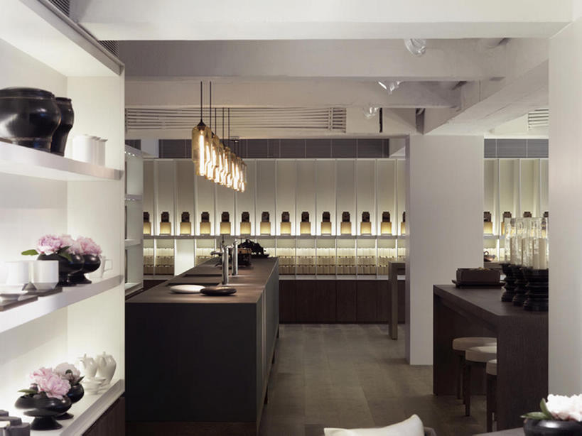 无人,商店,横图,室内,时尚,家具,桌子,建筑,台湾,一排,整齐,装饰,灶台,干净,现代,布置,架子,建筑物,排列,装饰物,摄影,风格,队列,华贵,台北,陈列室,设计,彩图,当代,bj175