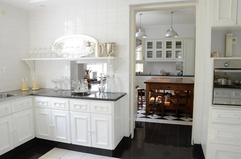 无人,家,横图,室内,白天,厨房,阿根廷,一排,整齐,饭厅,灶台,干净,现代,吊灯,排列,白色,摄影,风格,队列,房地产,开放式厨房,设计,彩图,bj175